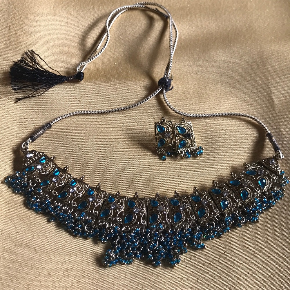 Beautiful Indian jewelry necklace with earrings